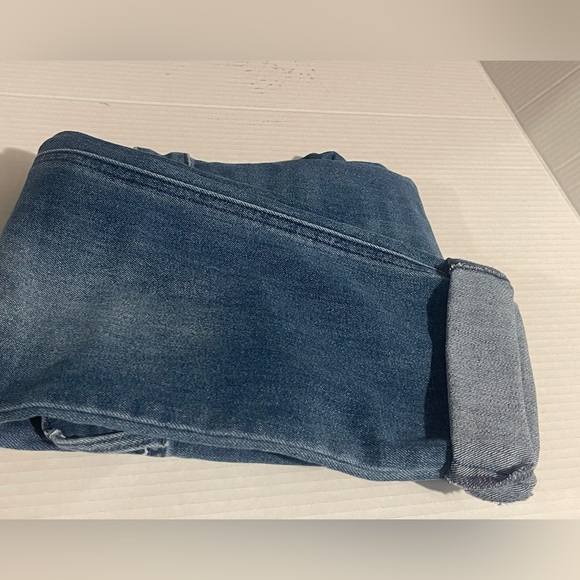 Old Navy High Rise Wow Straight Blue Denim Jeans Size 12‎ Short - Picture 9 of 9